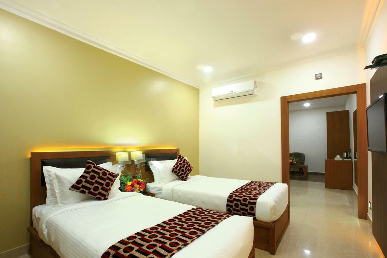 Hotel Rohini International Kallar  Ngoại thất bức ảnh