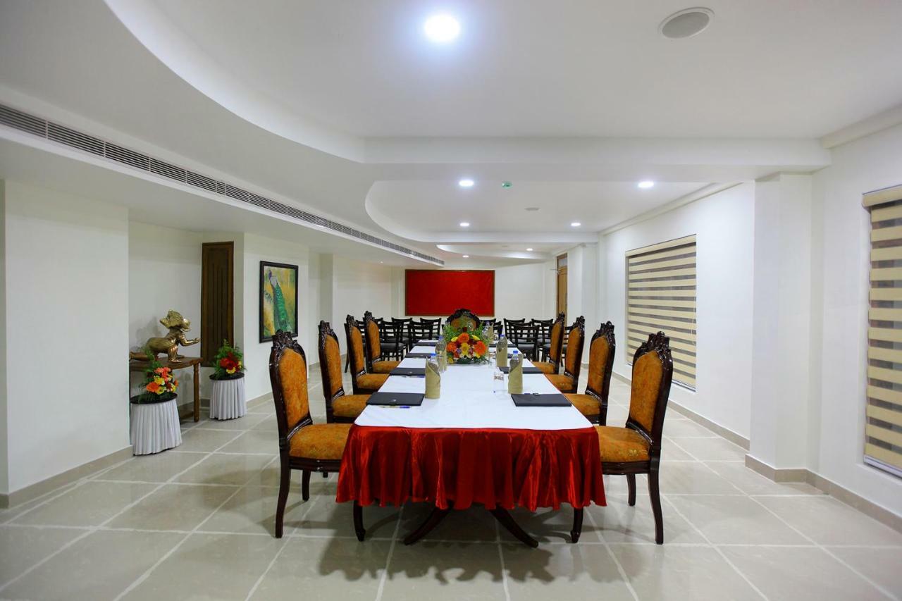 Hotel Rohini International Kallar  Ngoại thất bức ảnh