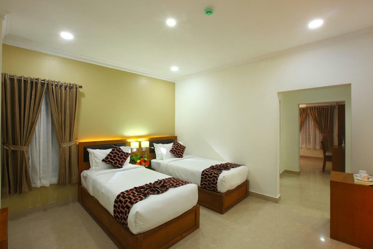 Hotel Rohini International Kallar  Ngoại thất bức ảnh