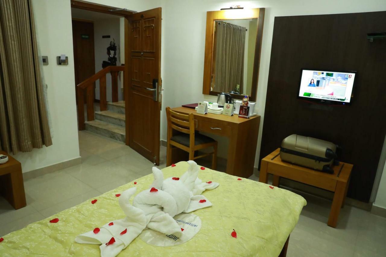Hotel Rohini International Kallar  Ngoại thất bức ảnh