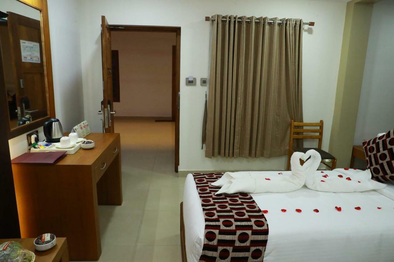Hotel Rohini International Kallar  Ngoại thất bức ảnh