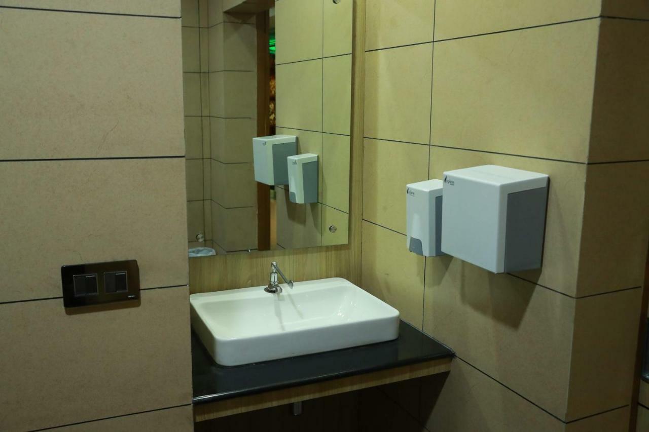 Hotel Rohini International Kallar  Ngoại thất bức ảnh