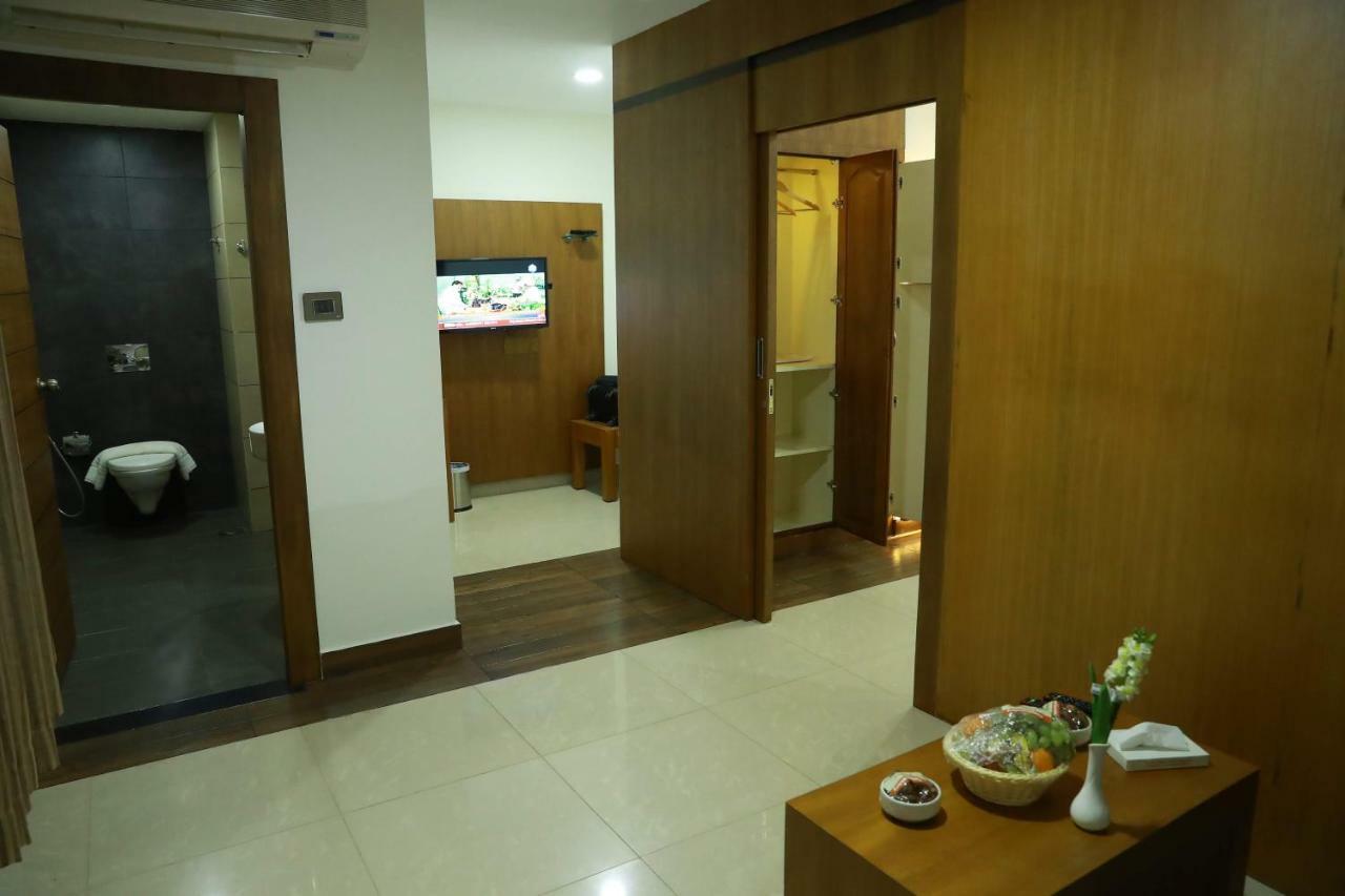Hotel Rohini International Kallar  Ngoại thất bức ảnh
