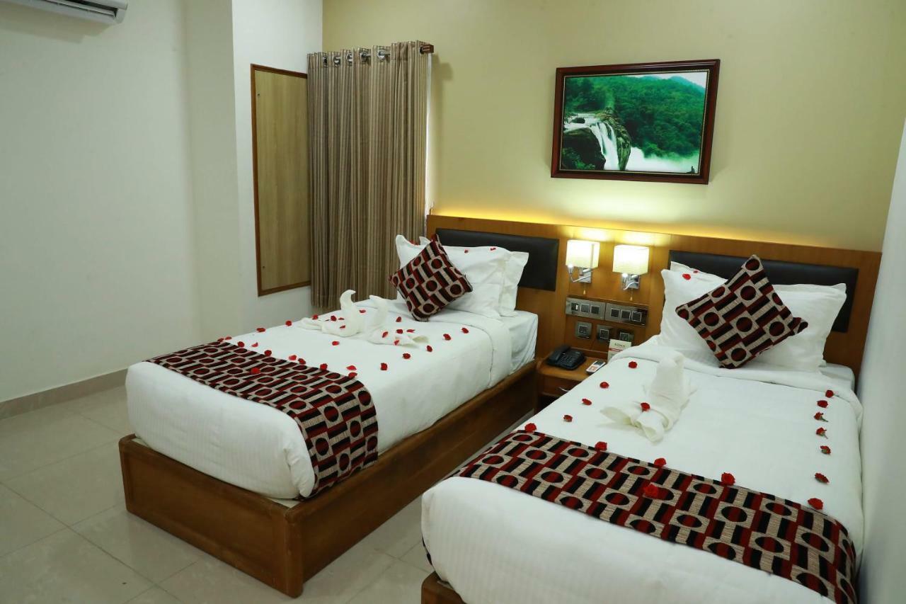 Hotel Rohini International Kallar  Ngoại thất bức ảnh