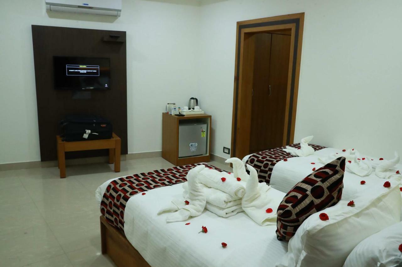 Hotel Rohini International Kallar  Ngoại thất bức ảnh