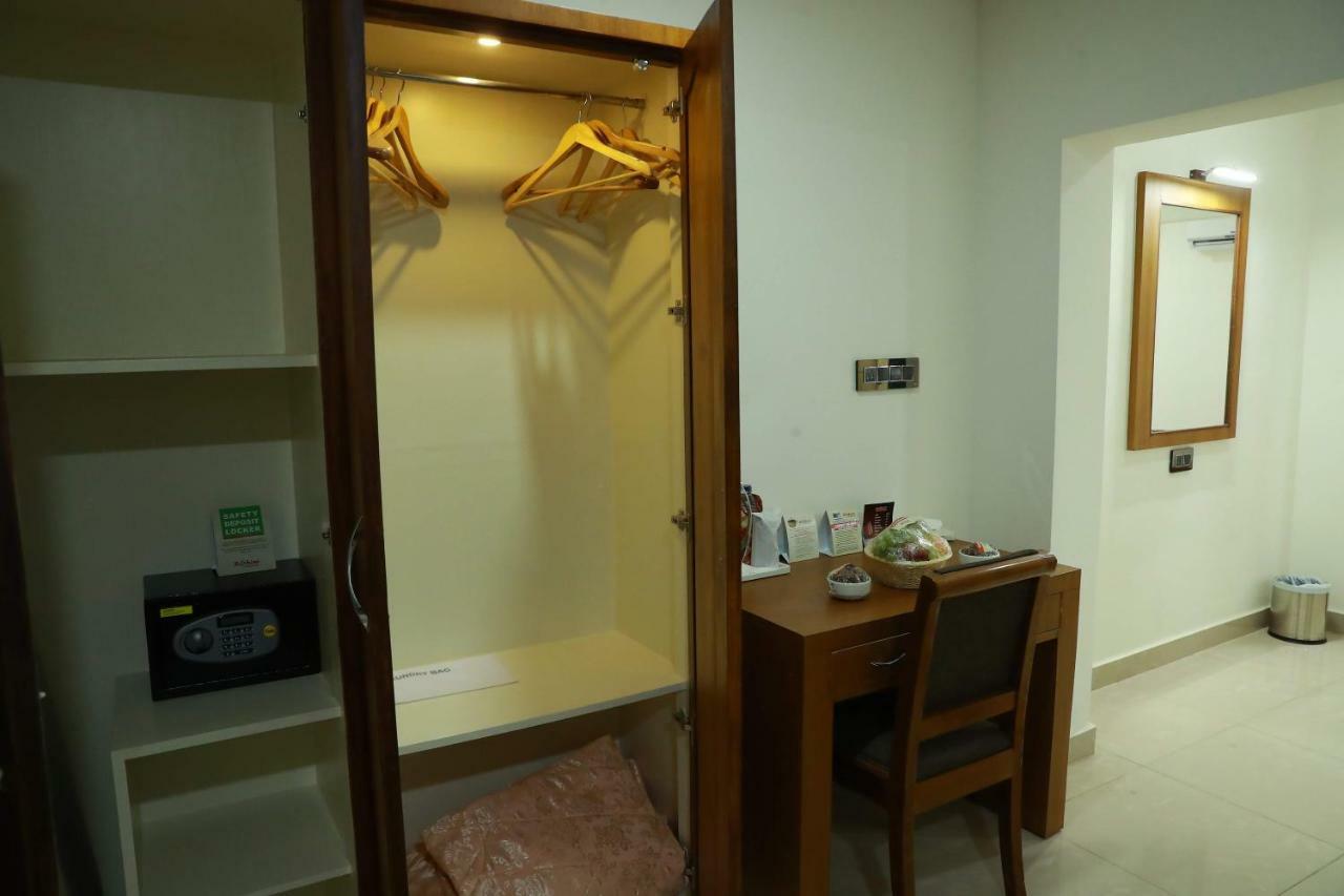Hotel Rohini International Kallar  Ngoại thất bức ảnh